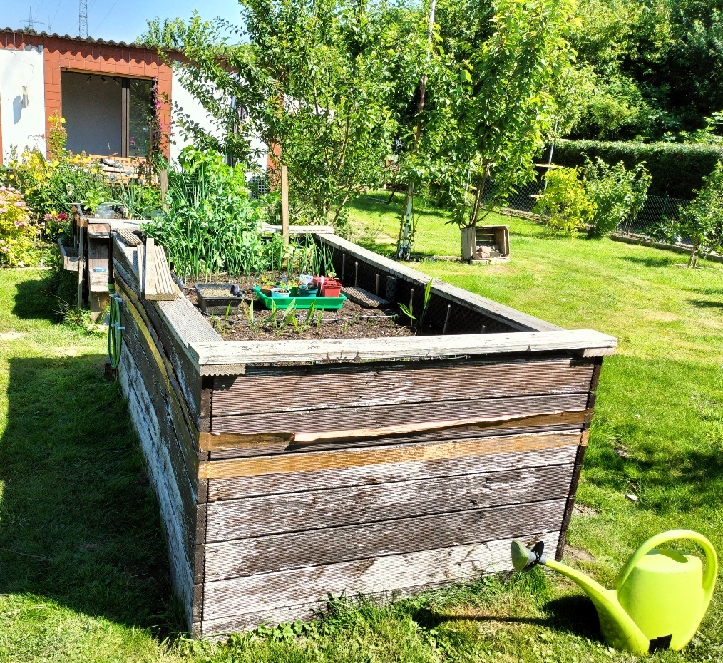 Hochbeet vorher neu